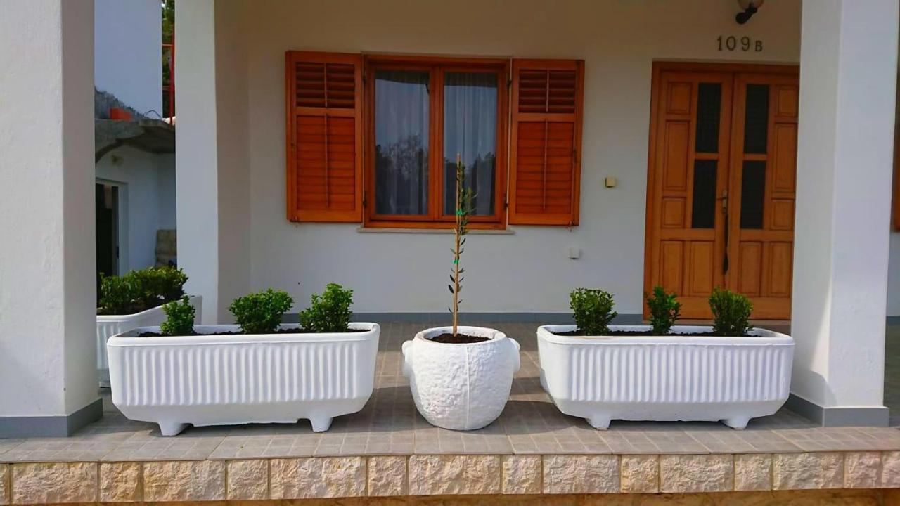 Villa House Fantazija Kampor Exterior foto